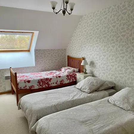 5 Personnes - Le Refuge Des Parachutistes - En Bordure Du Marais * Neuville-au-Plain