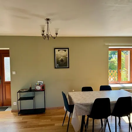 Holiday home 5 Personnes - Le Refuge Des Parachutistes - En Bordure Du Marais Neuville-au-Plain