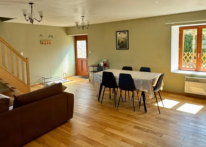 5 Personnes - Le Refuge Des Parachutistes - En Bordure Du Marais * Neuville-au-Plain